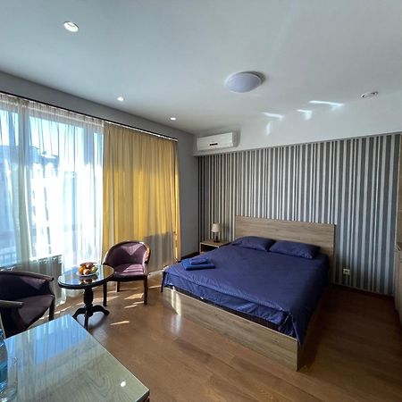 Apartment In Yerevan City Center Republic Square Self Check-In Zewnętrze zdjęcie