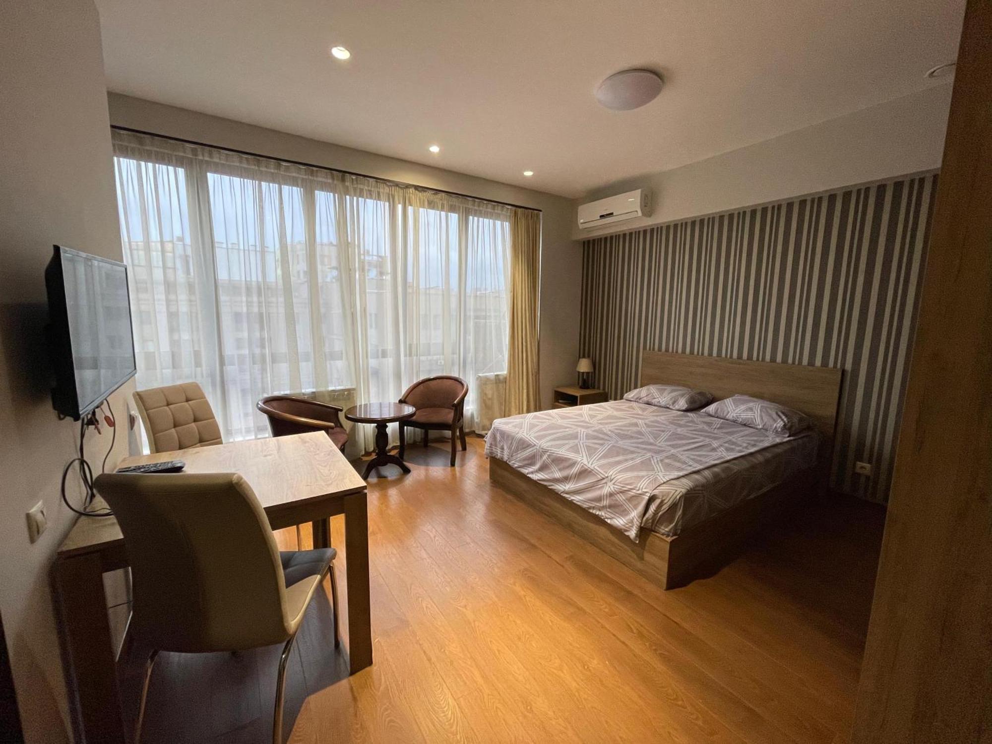 Apartment In Yerevan City Center Republic Square Self Check-In Zewnętrze zdjęcie