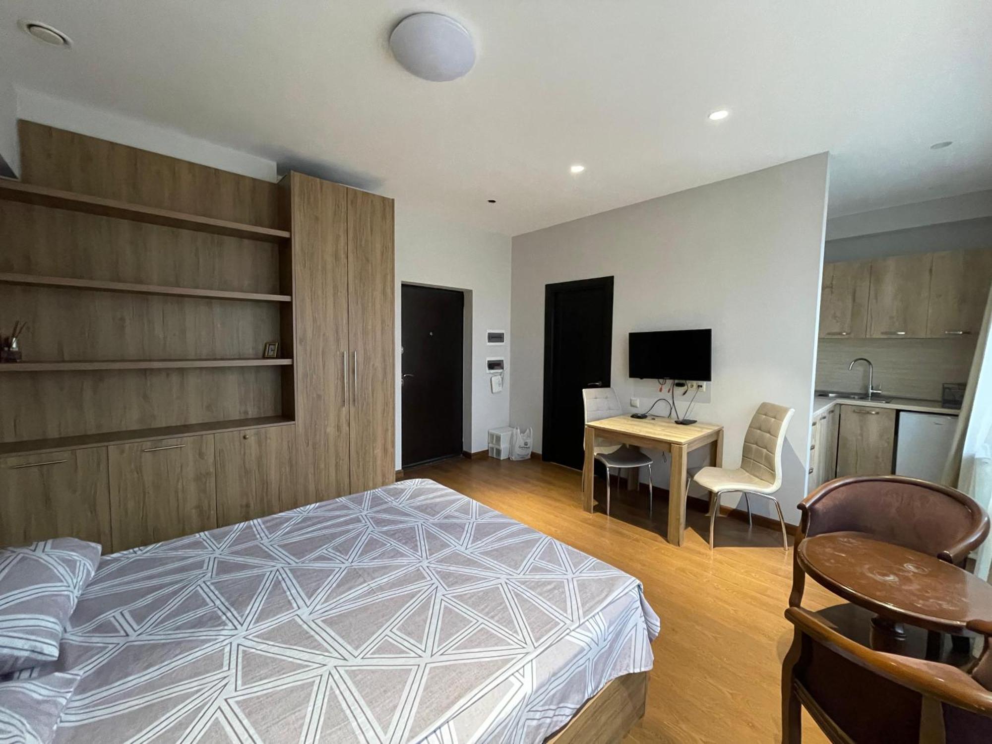 Apartment In Yerevan City Center Republic Square Self Check-In Zewnętrze zdjęcie